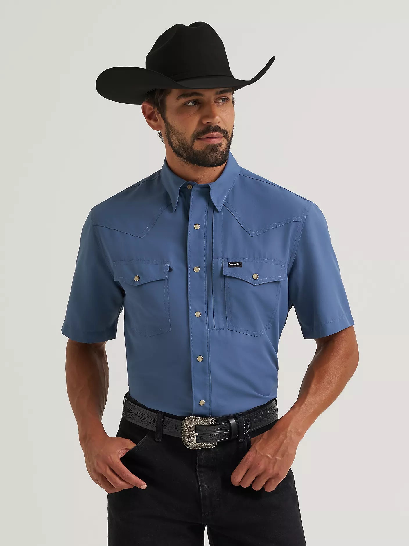 Wrangler All Terrain Gear Men's Performance Solid Shirt in Vintage Indigo
