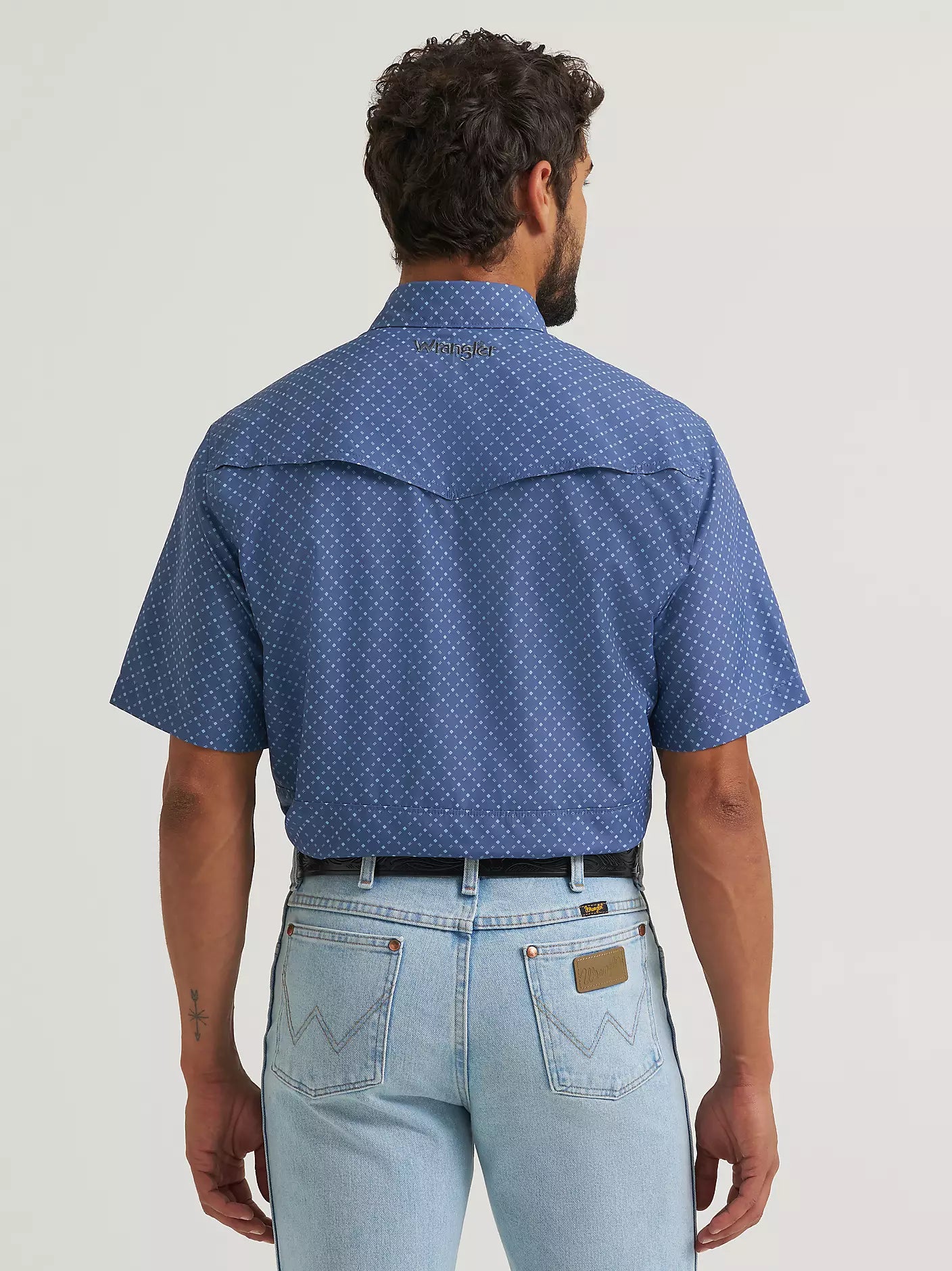 Wrangler All Terrain Gear Men's Performance Print Shirt in Indigo