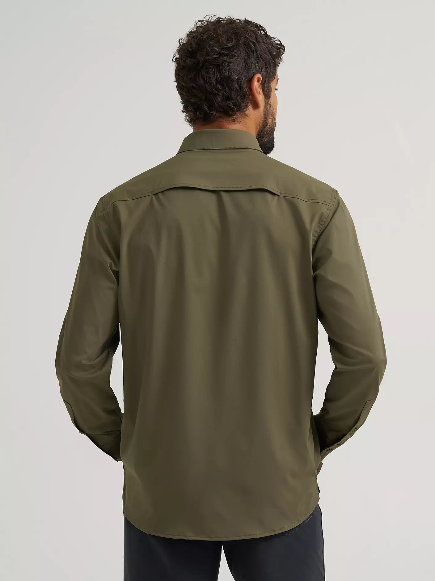 Wrangler All Terrain Gear Men's Live-In Solid Shirt in Olive Night