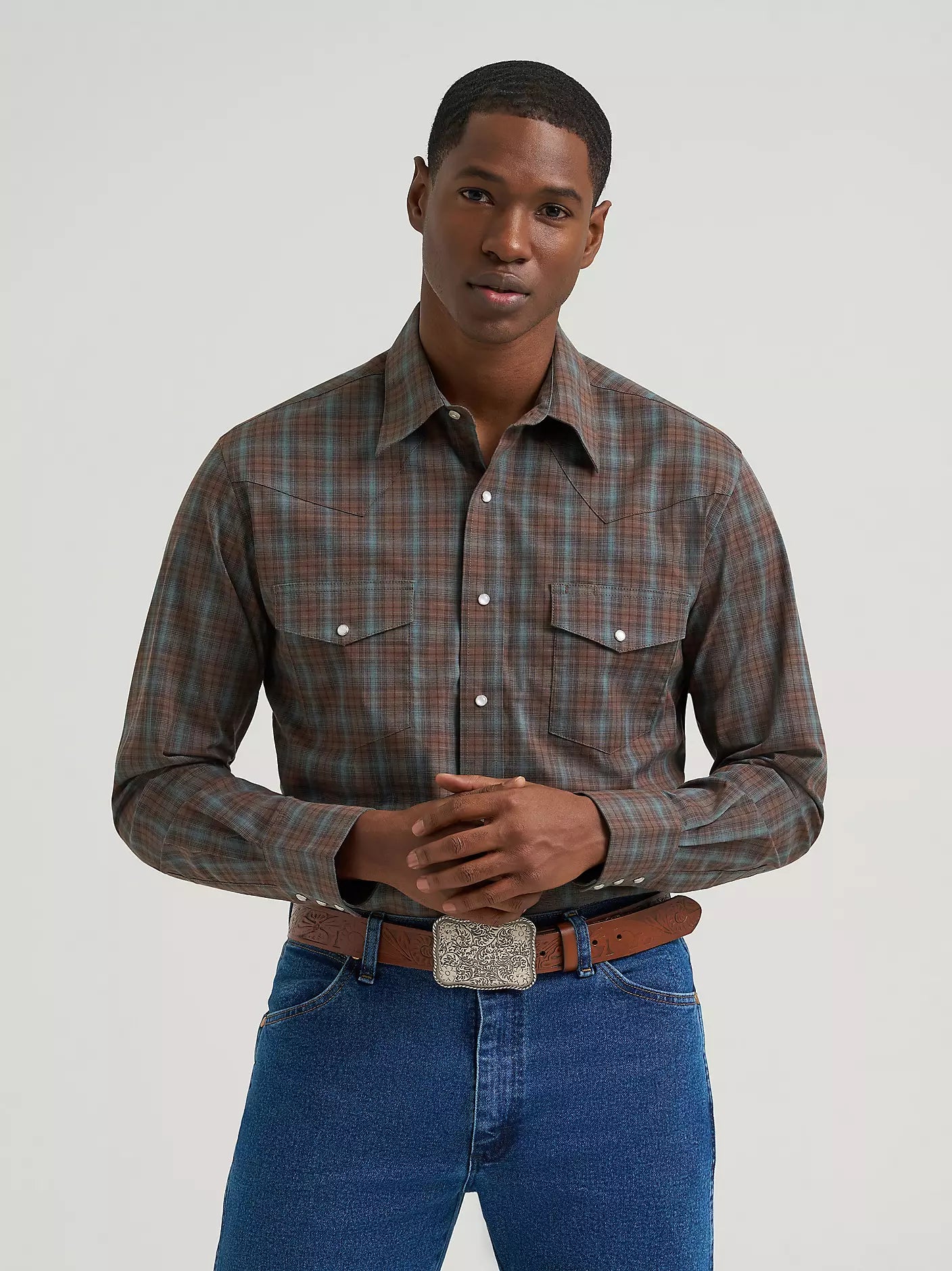 Wrangler Men's Wrinkle Resist Long Sleeve Western Snap Plaid Shirt in Weathered Teal