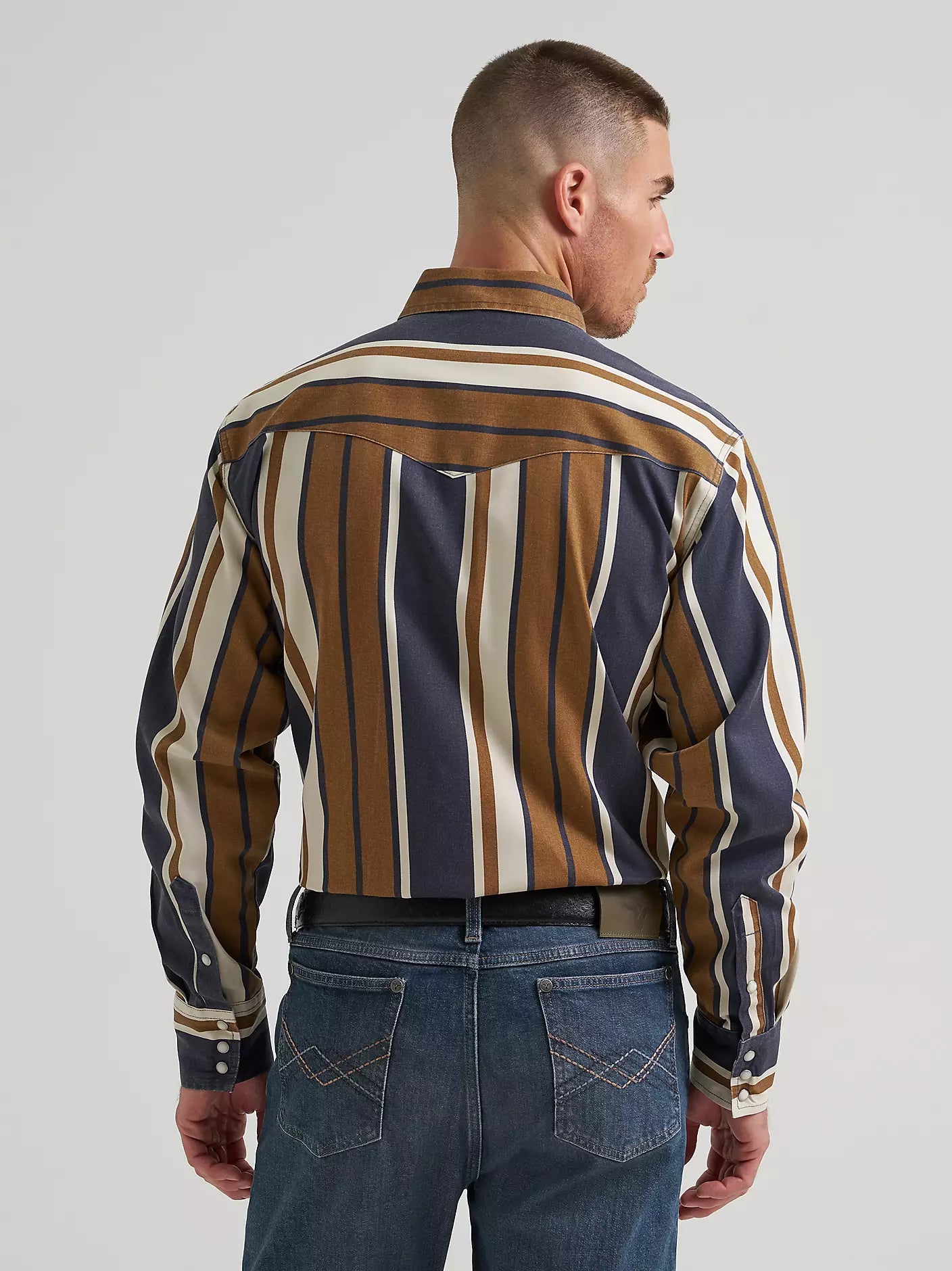 Wrangler Vintage-Inspired Brushpopper Western Snap Workshirt in Amber Wheat
