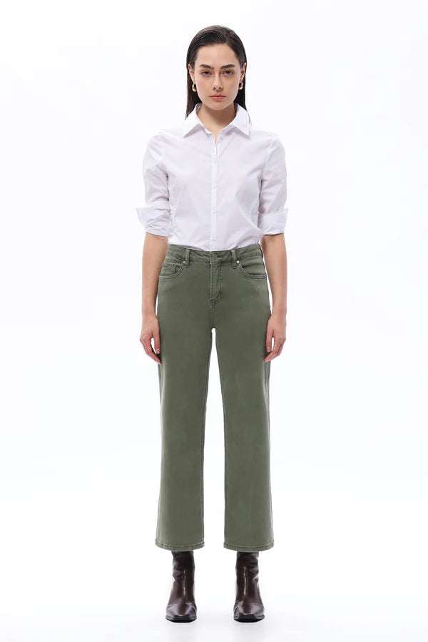 Bayeas Bella Mid Rise Straight Pants Jeans in Green