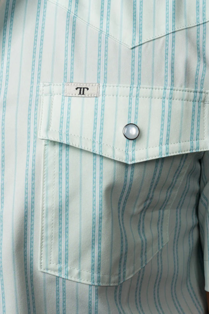 The Jack Short Sleeve Pearl Snap Shirt in Green