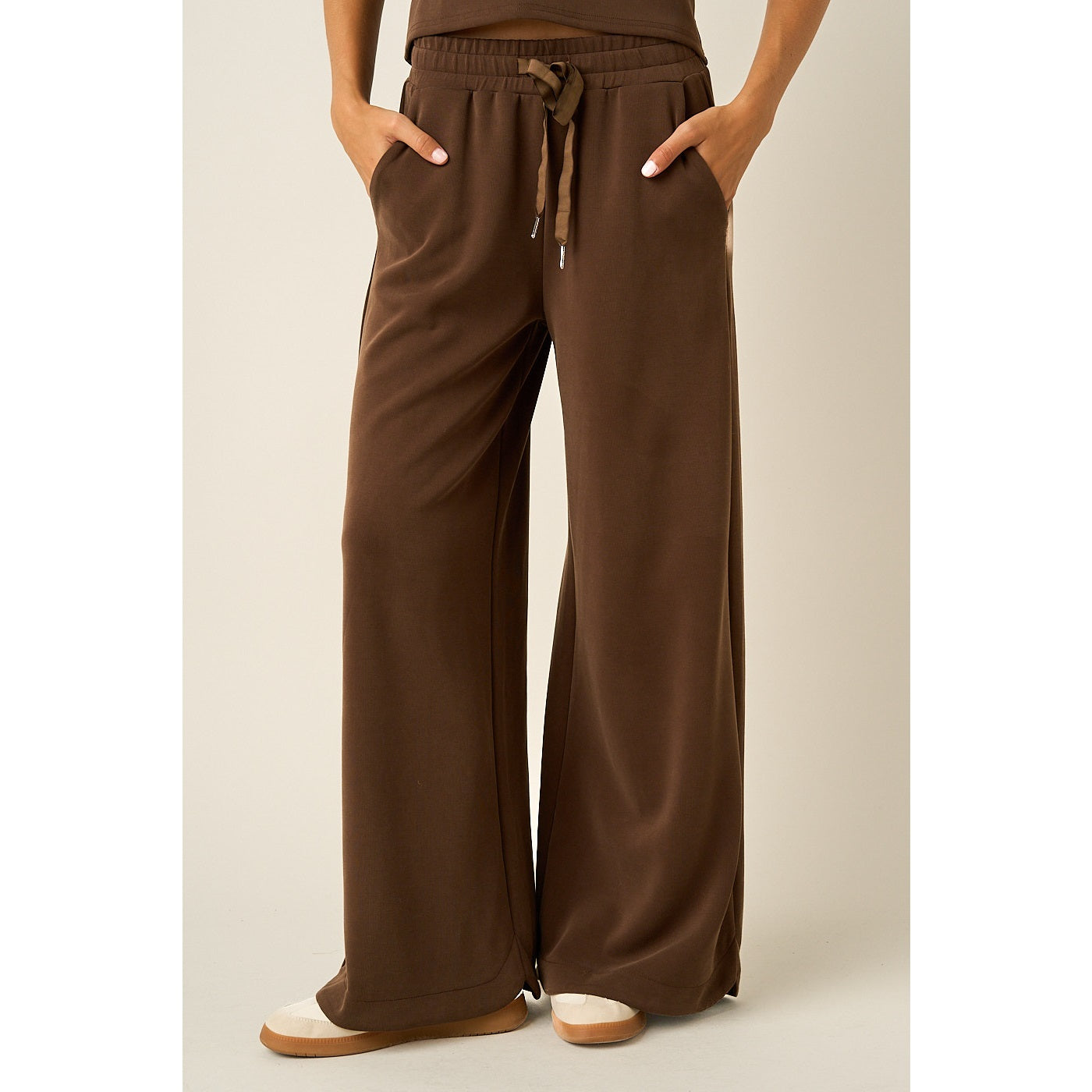 Cloud Knit Wide Leg Pants in Brown