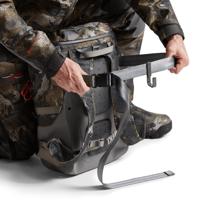 Sitka Timber Pack in Optifade Waterfowl Timber