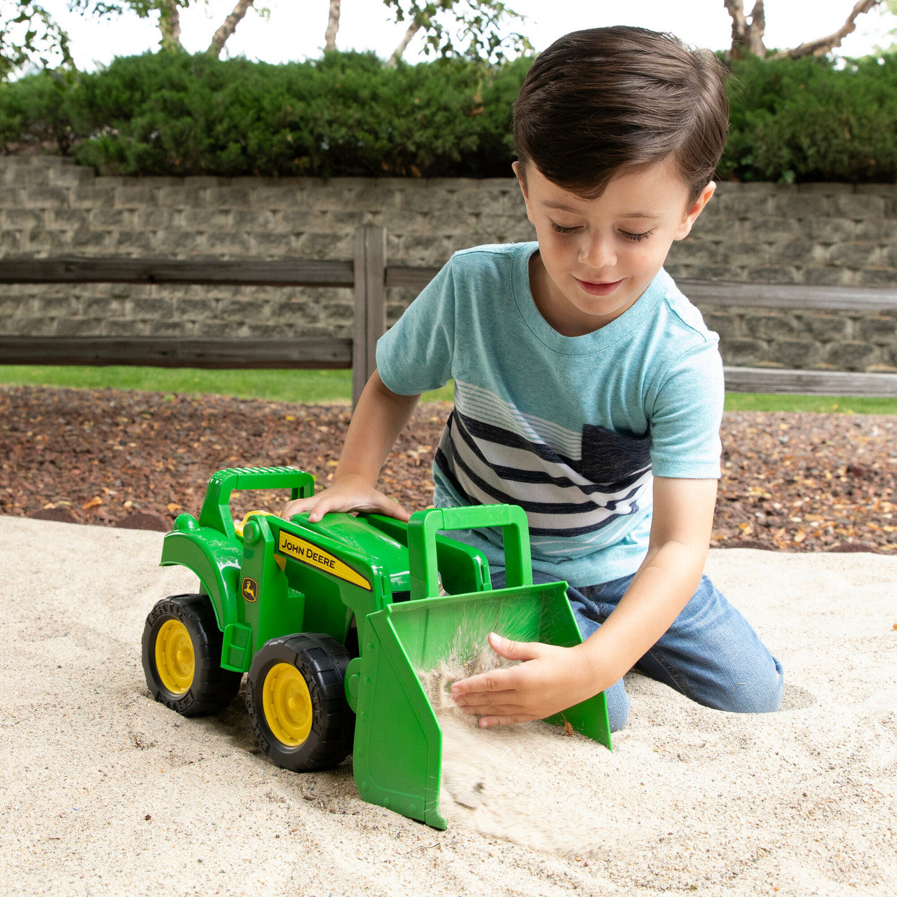 John Deere 15 Inch Big Scoop Tractor