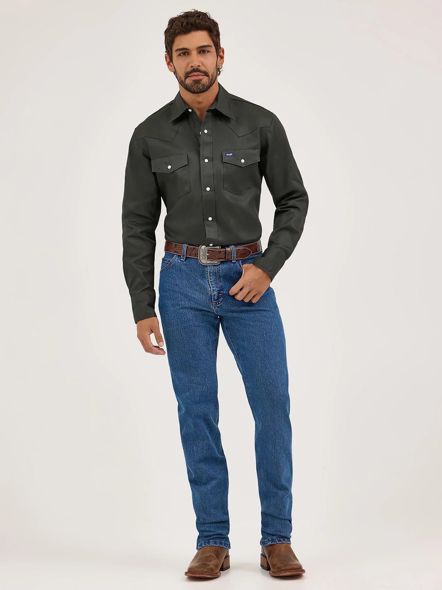 Wrangler Premium Performance Advanced Comfort Cowboy Cut Regular Fit Jean in Mid Tint