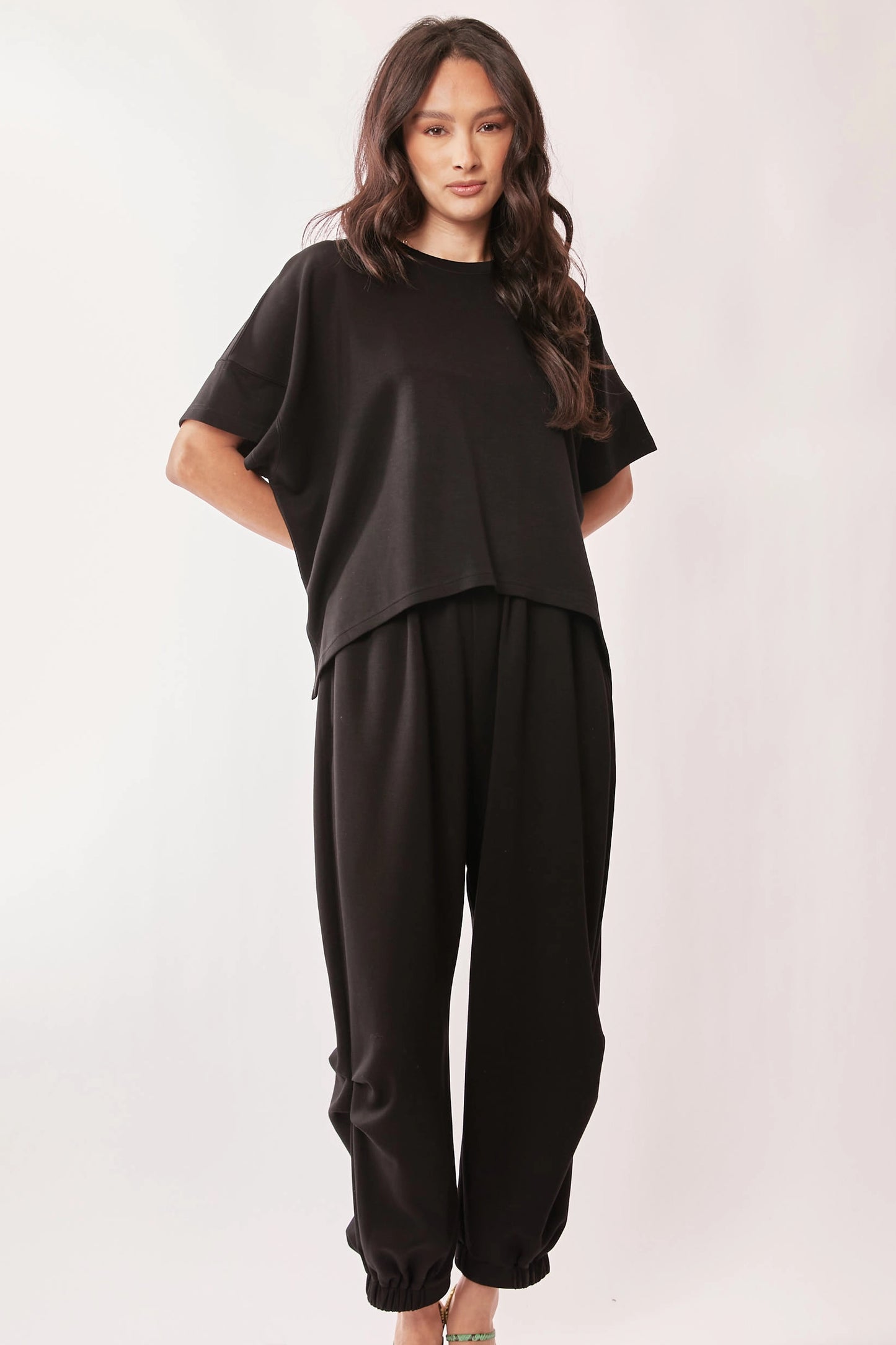 Davi & Dani Solid Flowy Top with Elastic Waist Band Pants Set