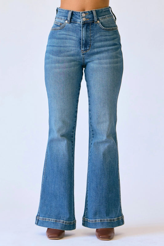 Judy Blue High Waisted Petite Tummy Control Flare Jean
