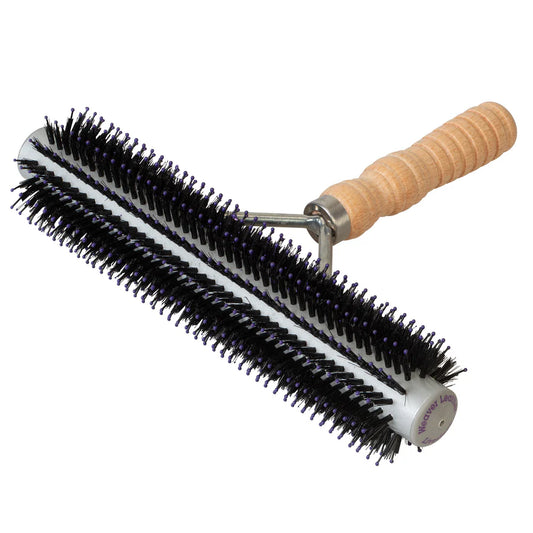 Weaver Regular Wide Range Fluffer Brush