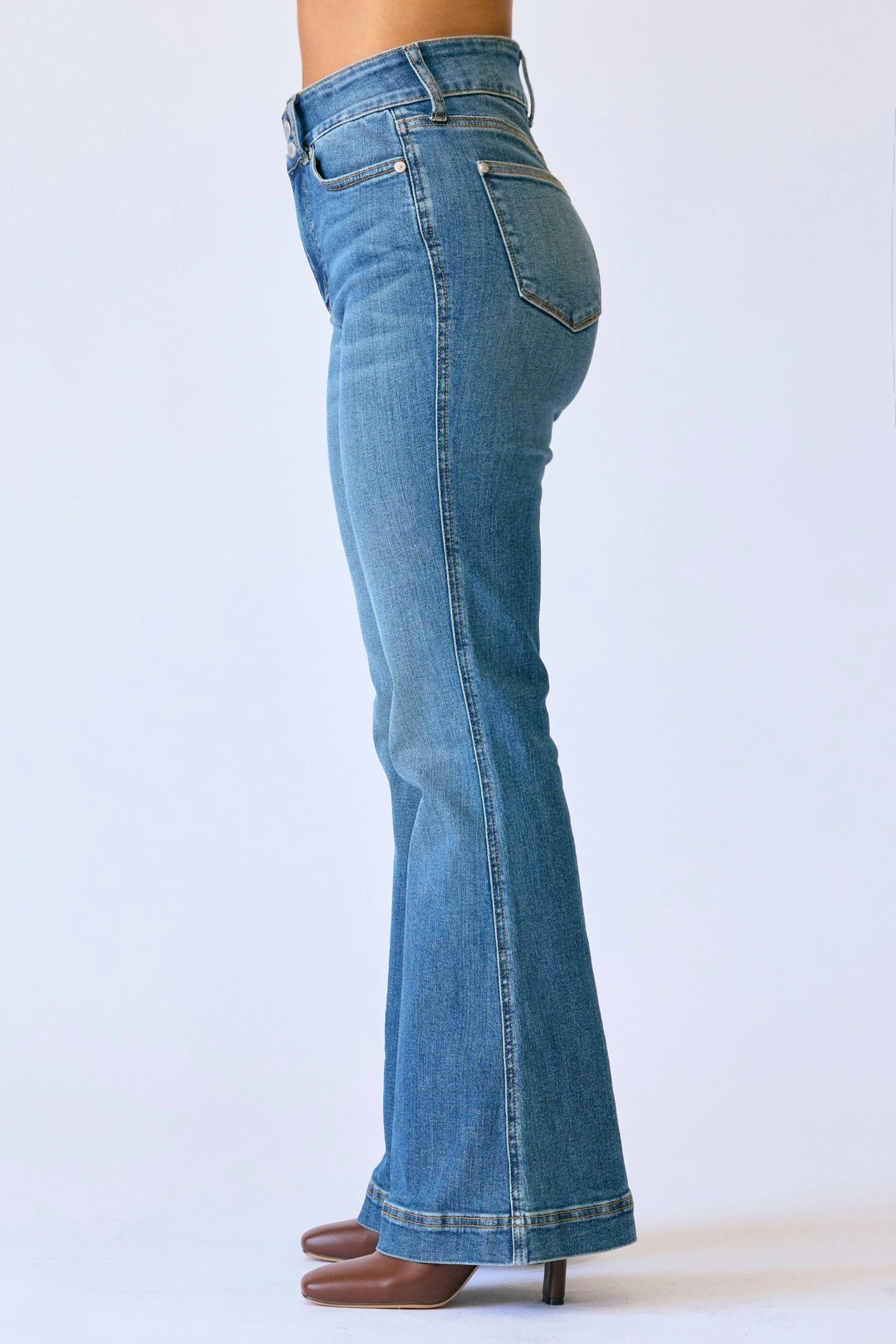 Judy Blue High Waisted Petite Tummy Control Flare Jean