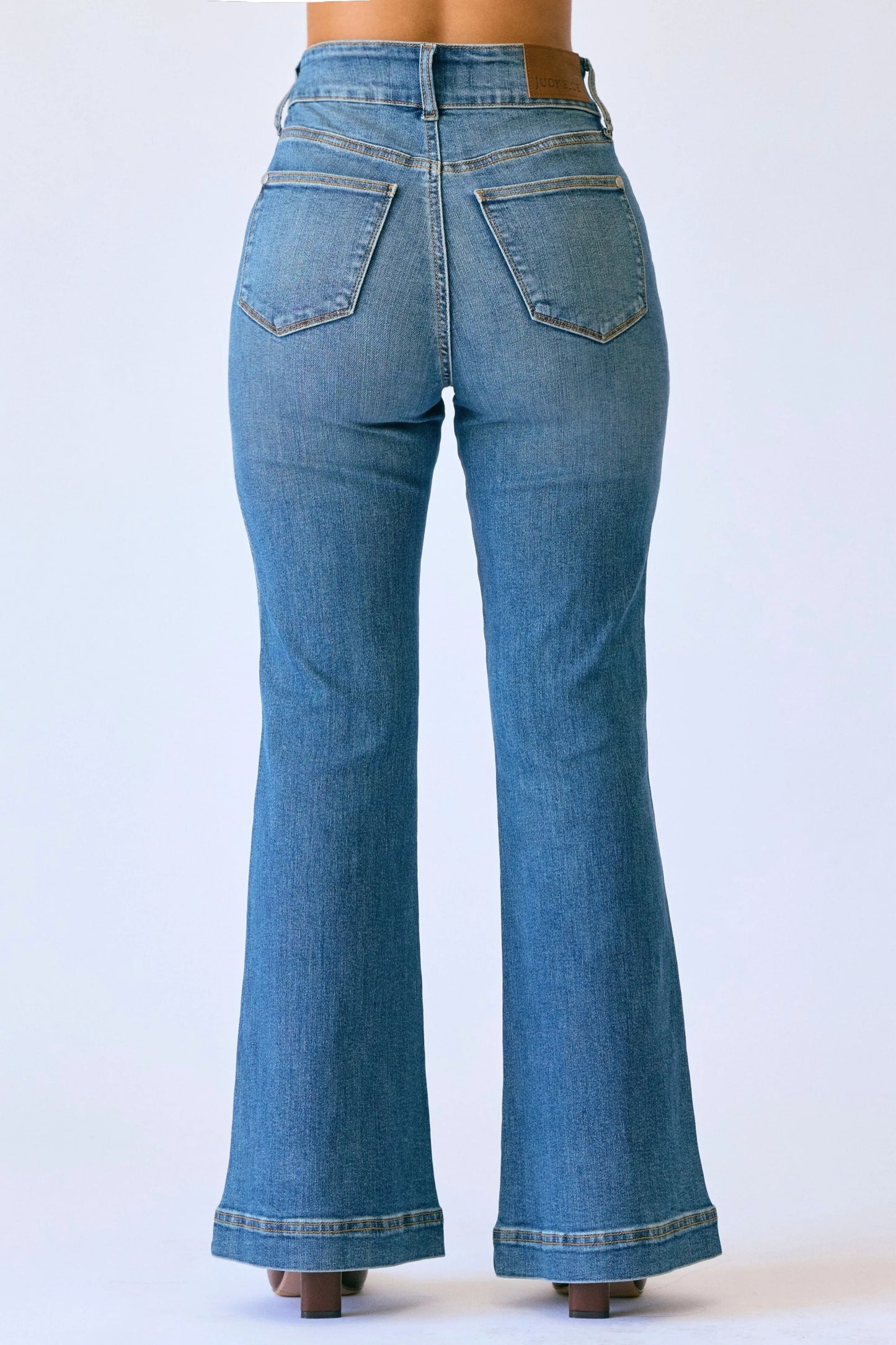 Judy Blue High Waisted Petite Tummy Control Flare Jean