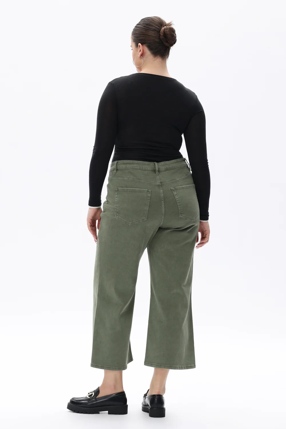 Bayeas Mid Rise Relaxed Cropped Straight Leg Pants in Green