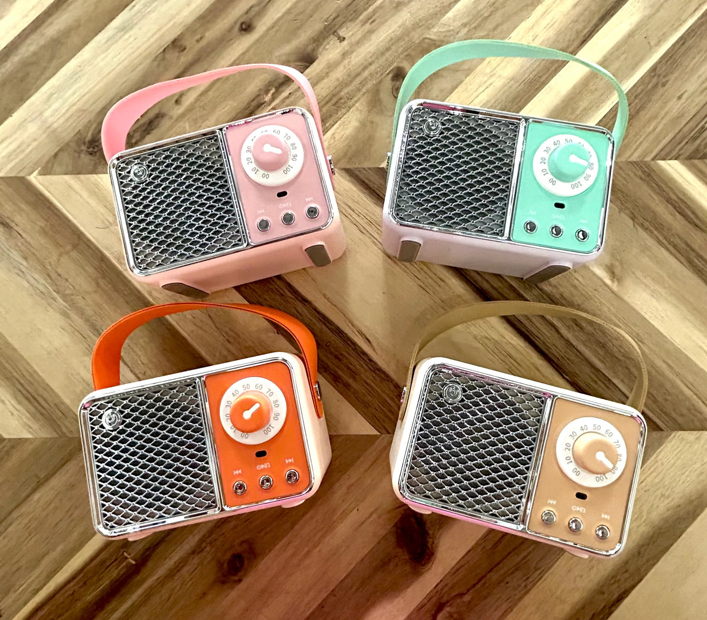 Retro Radio Bluetooth Speaker