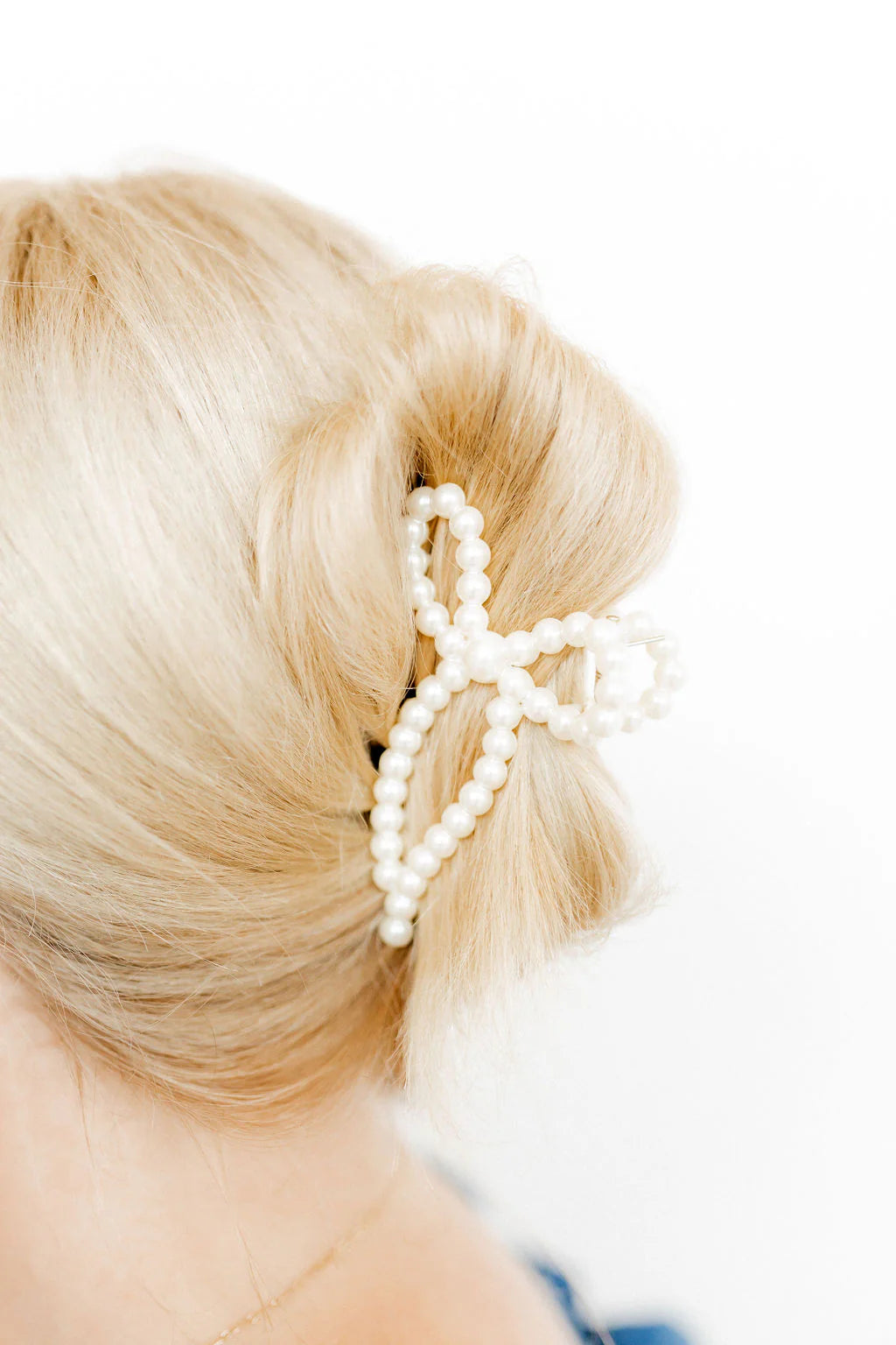 Linny Co. Paris Pearl Bow Hair Clip