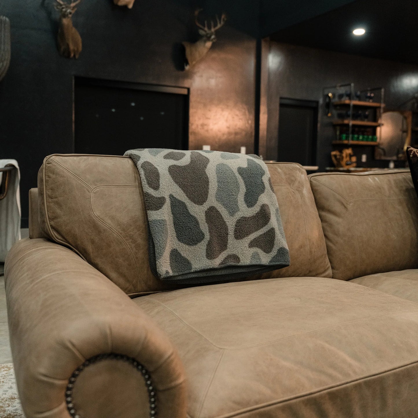 Burlebo Sherpa Blanket in Classic Deer Camo