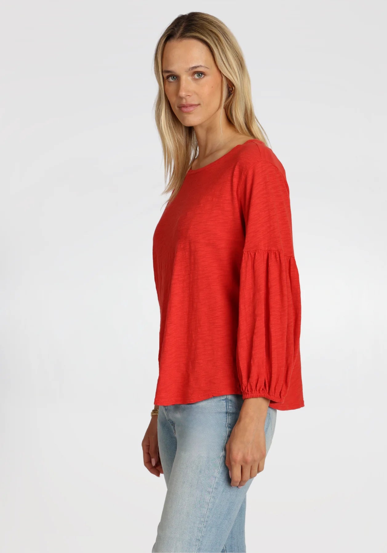 Dylan Slub Jersey Tee with Gauze Sleeve in Red