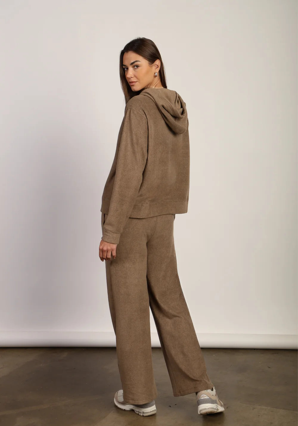 Dylan Alpin Pant with Pockets in Brown