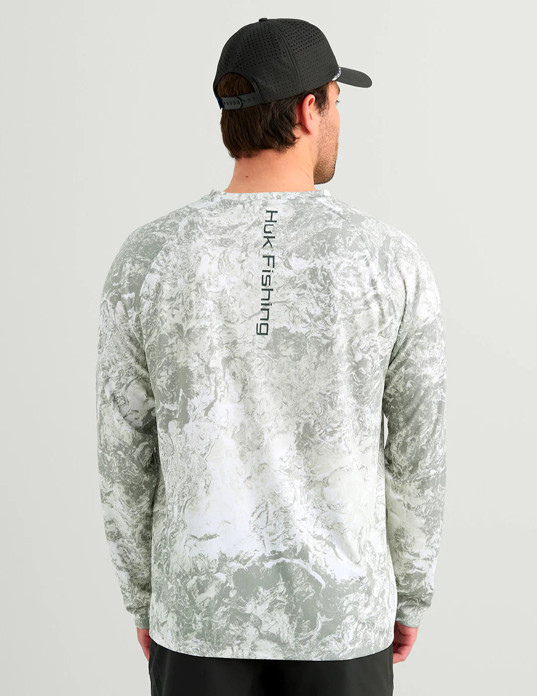 Huk Mossy Oak Pursuit Performance Crew in Mossy Oak Seagrass