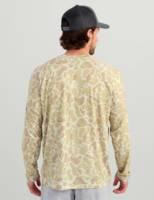 Huk Airweight KC Printed Crew in KC Sand Camo