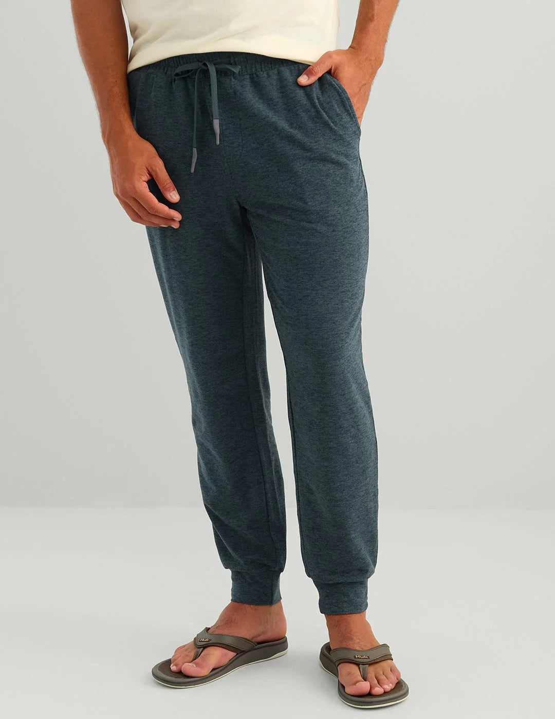 Huk Leeward Fleece Jogger in Sea Storm Heather