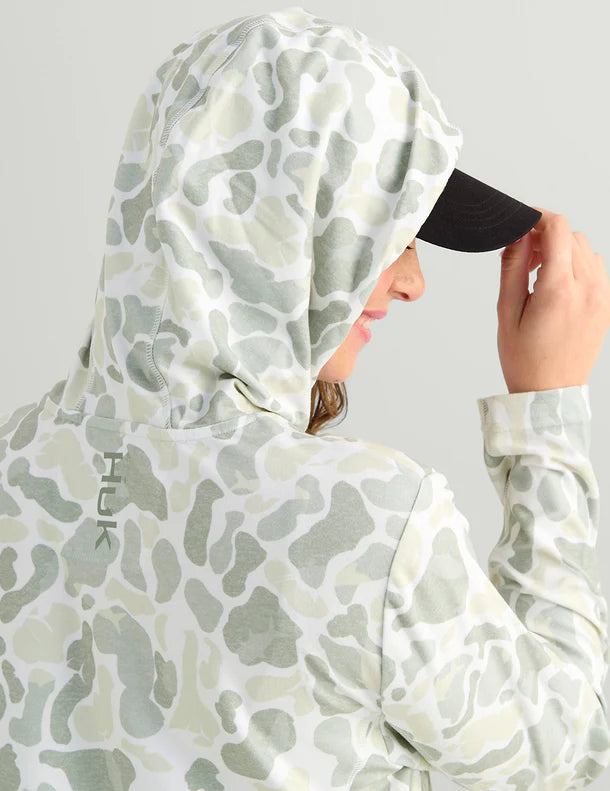 Huk Womens Coldfront+ Hoodie in KC White Camo