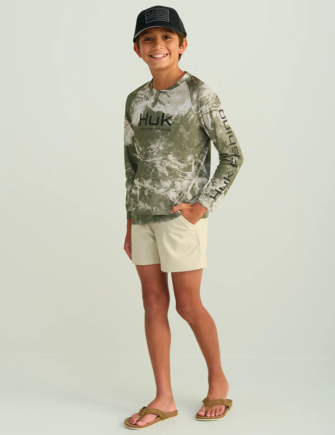 Huk Kids Mossy Oak Pursuit Performance Crew in Mossy Oak Stormwater Freshwater