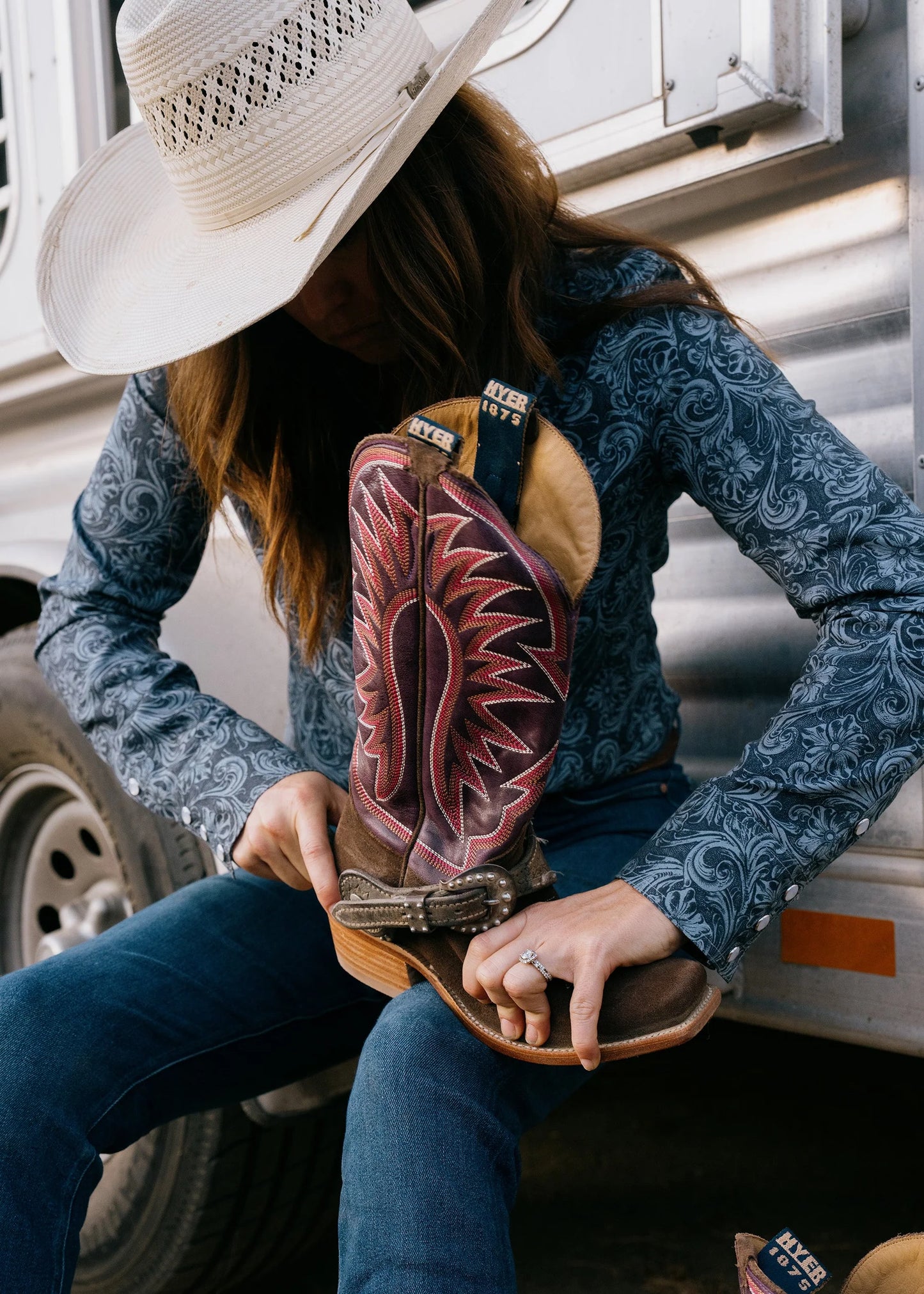 Hyer Rose Hill Eggplant/Chocolate Boot