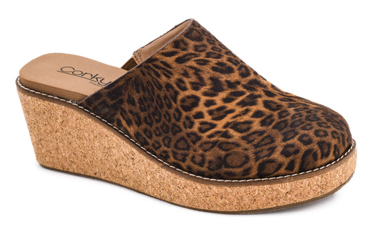Corkys Maybe Later Wedge in Leopard