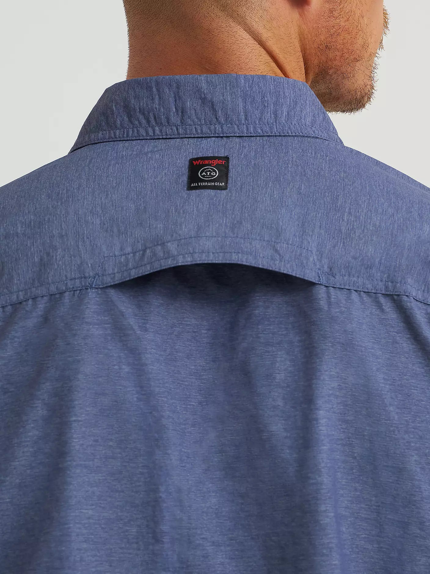 Wrangler ATG™ Men's Mixed Material Shirt in Vintage Indigo
