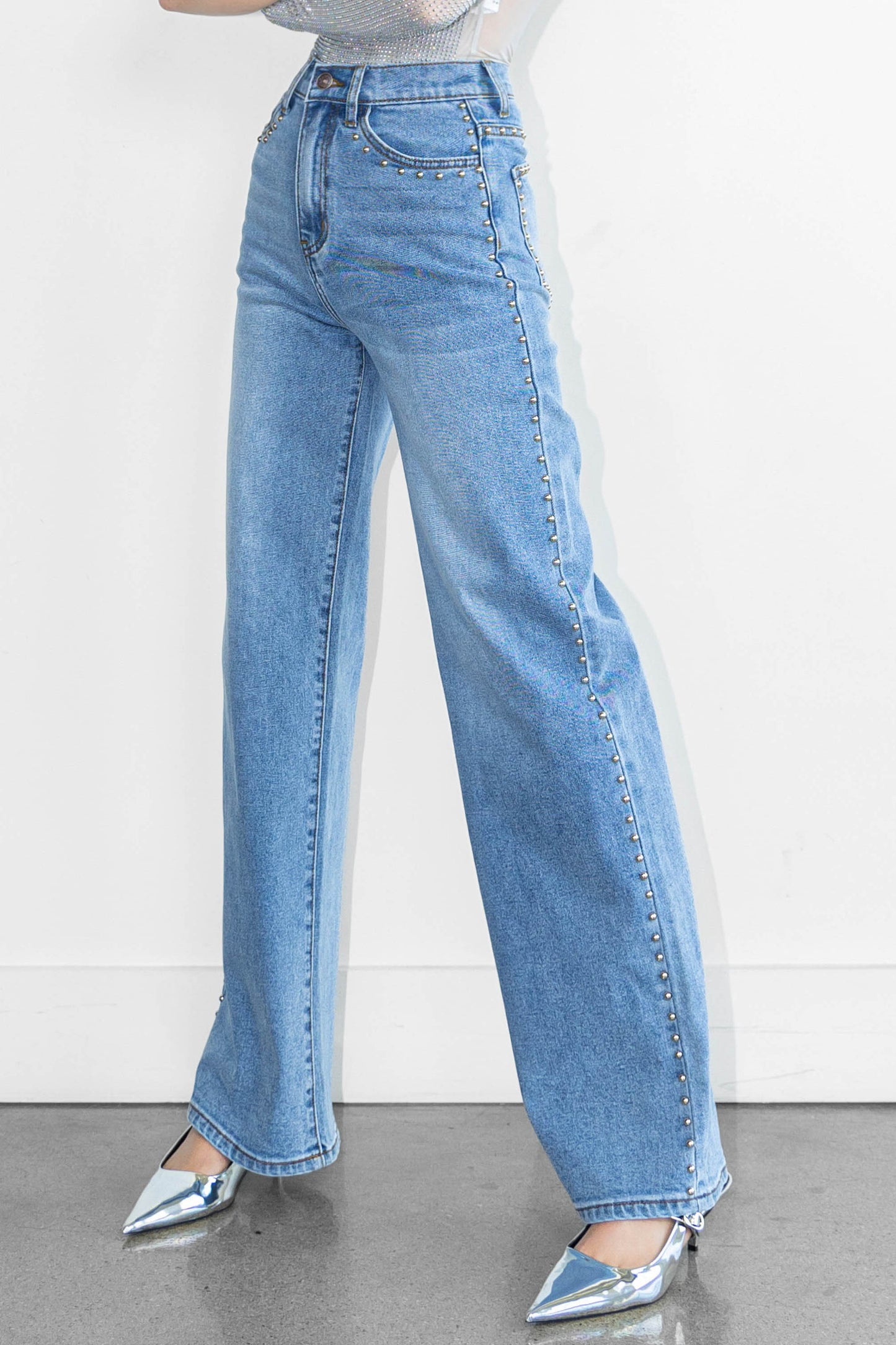 Women's Medium Stone Stud Wide Leg Jeans