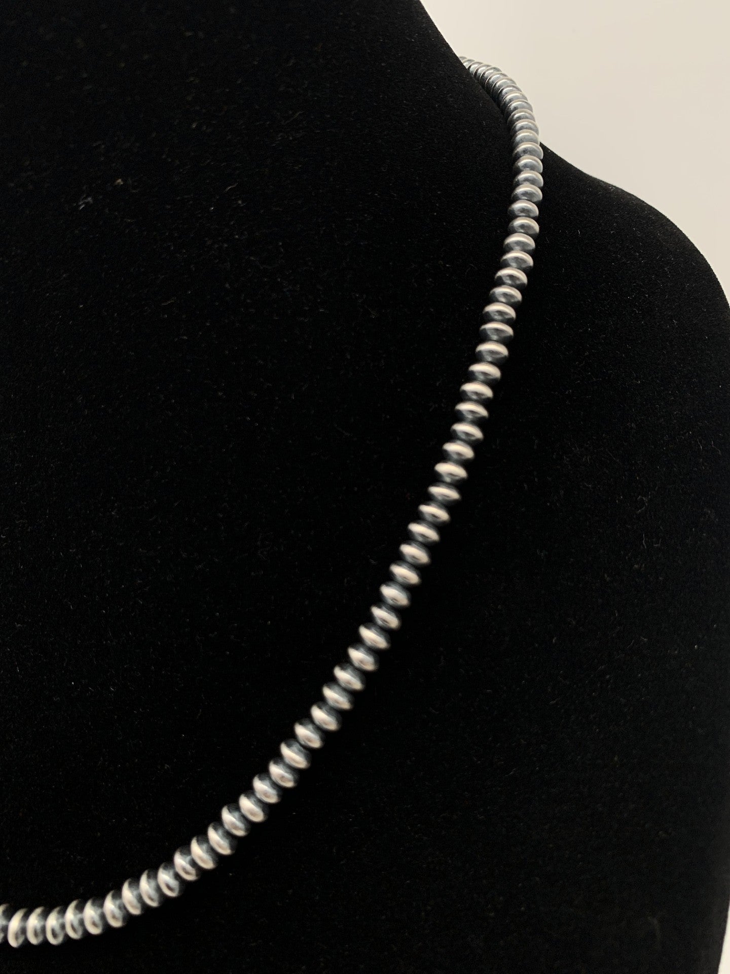 20" Navajo Pearl Necklace