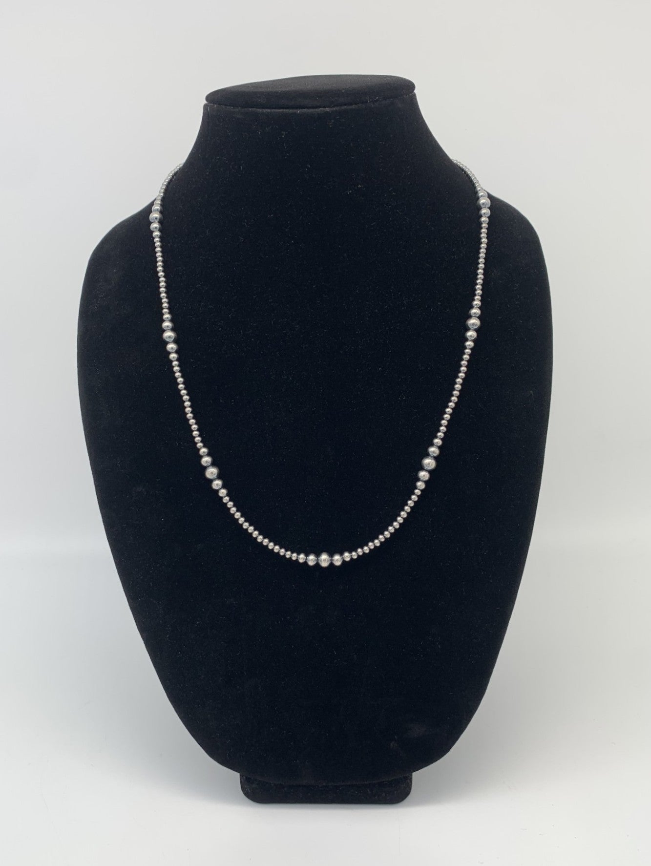 23" Multi-Size Navajo Pearl Necklace