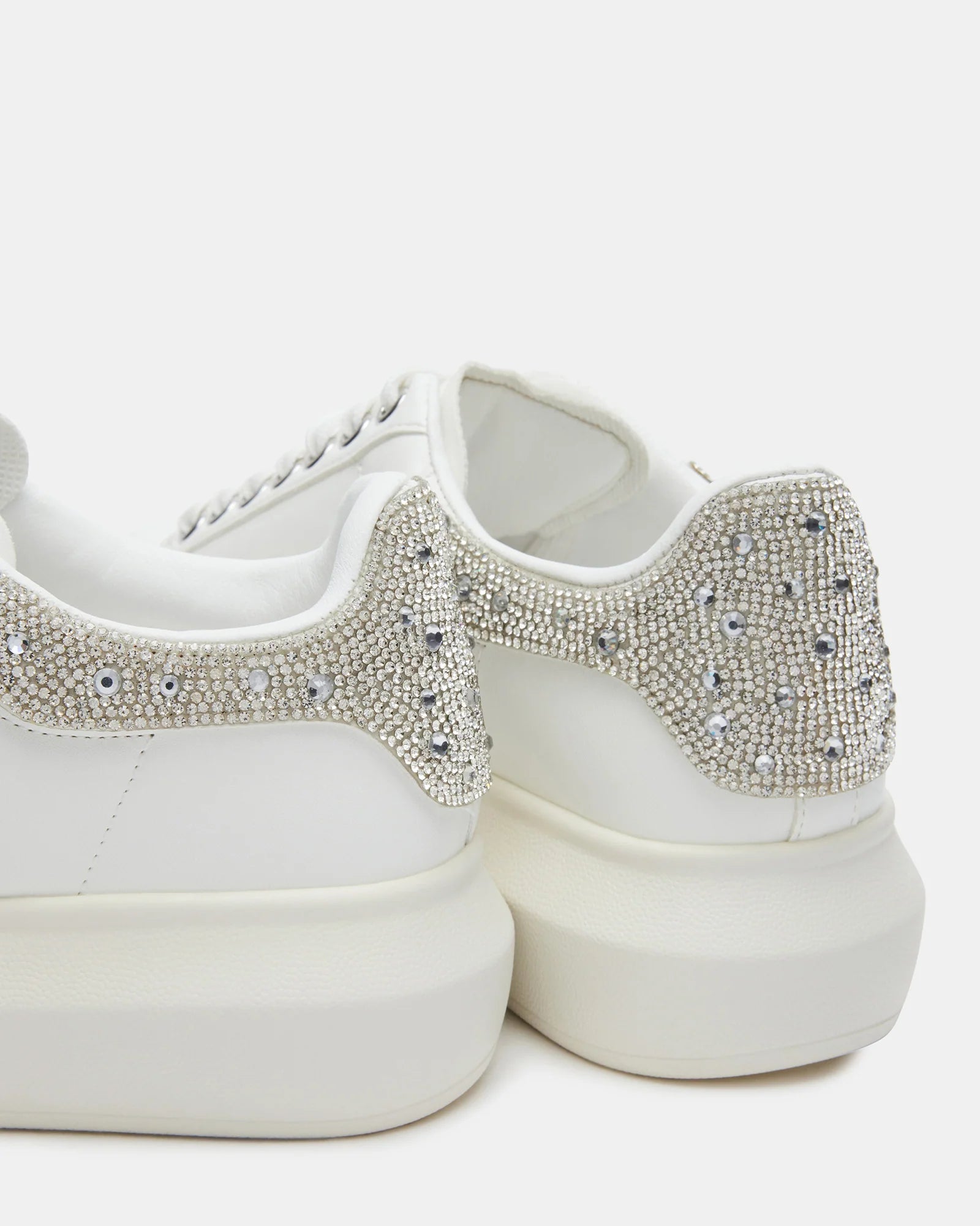 【Steve Madden】Gasp ヴィーガンレザー スニーカー Steve Madden Gasp Rhinestone Sneaker – Cowboy Headquarters