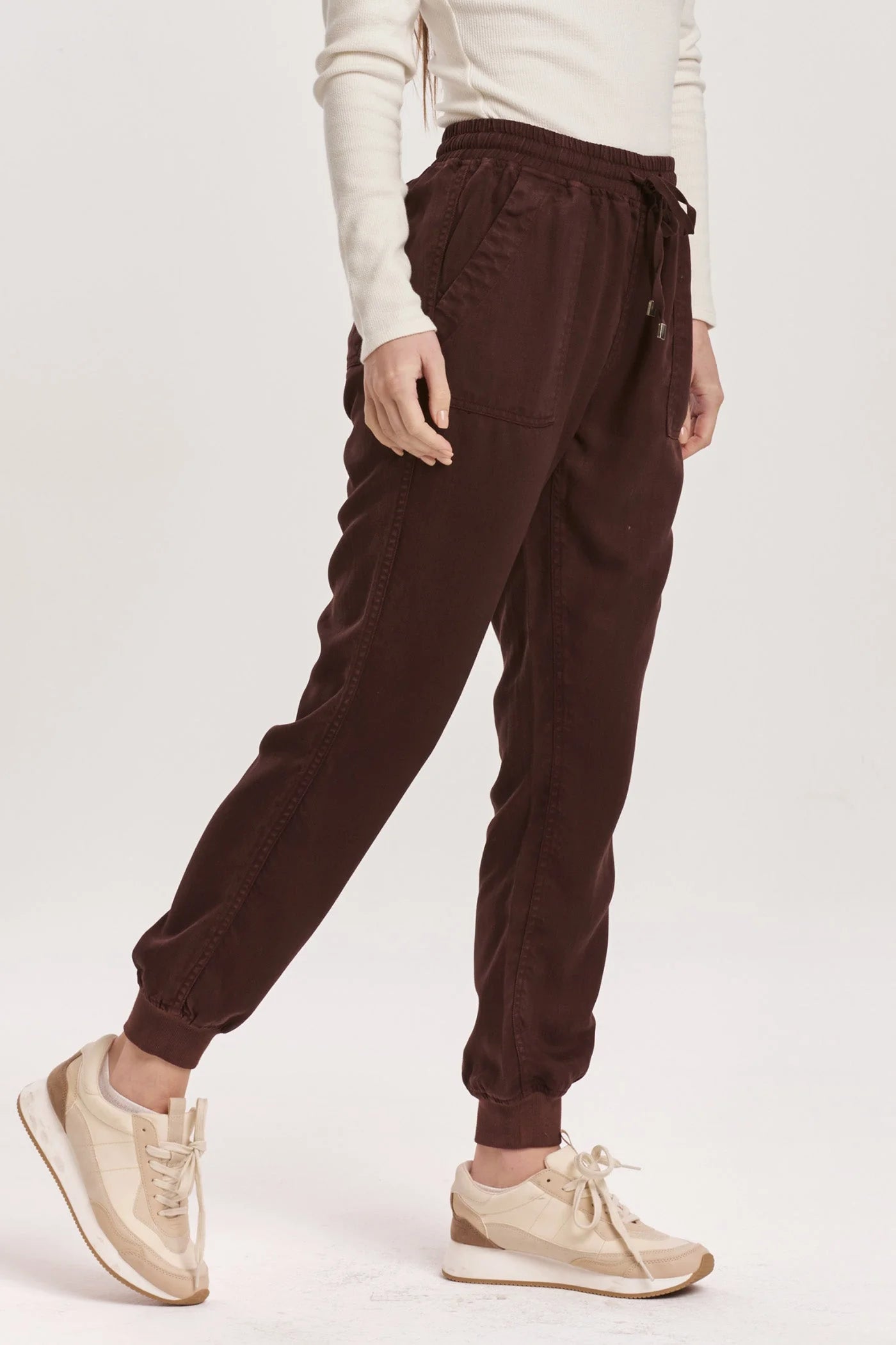 Dear John Jacey Super High Rise Cropped Jogger Pants in Ground Coffee