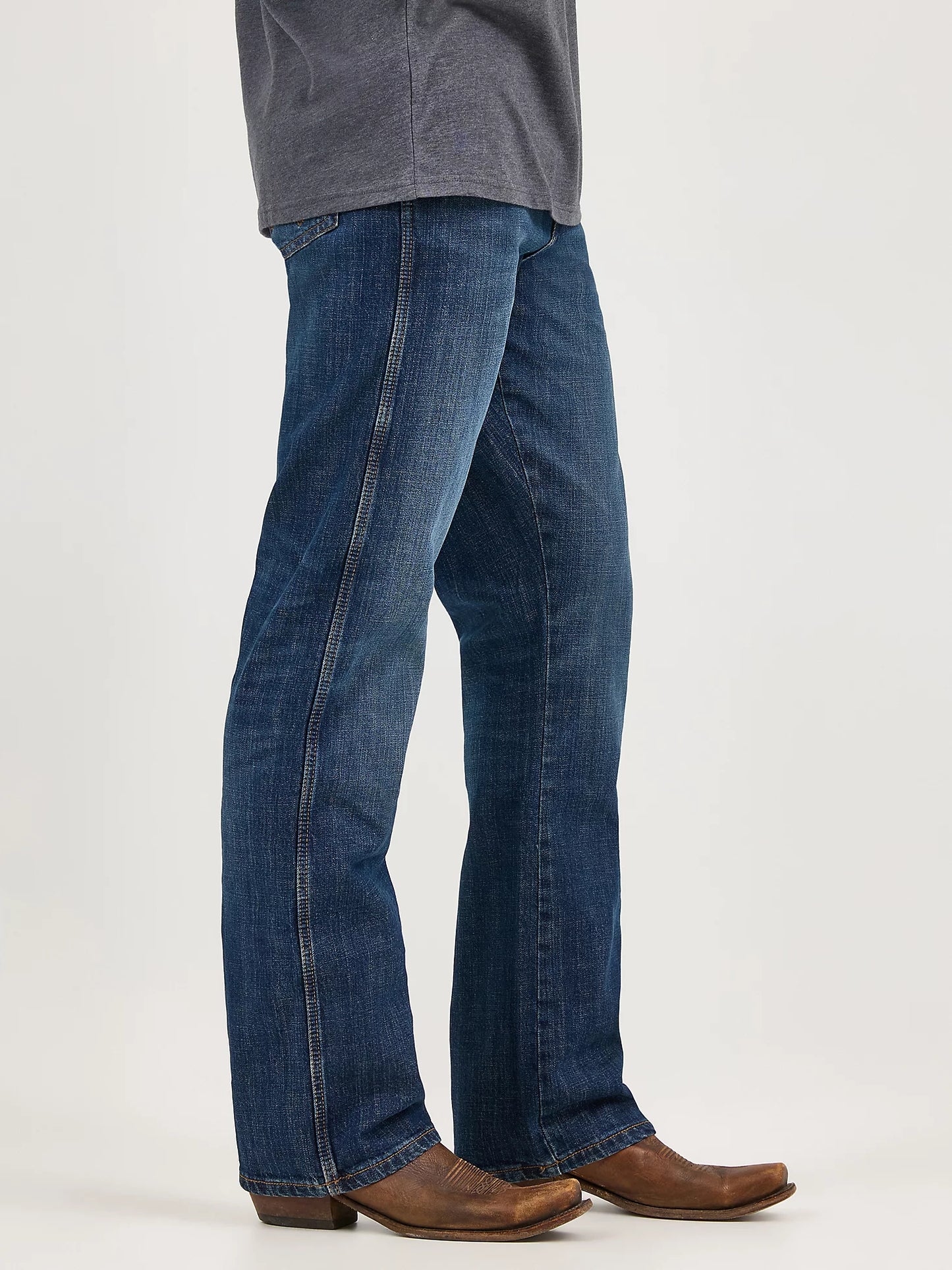 Wrangler Retro Relaxed Fit Bootcut Jean in Jackson Hole Wash