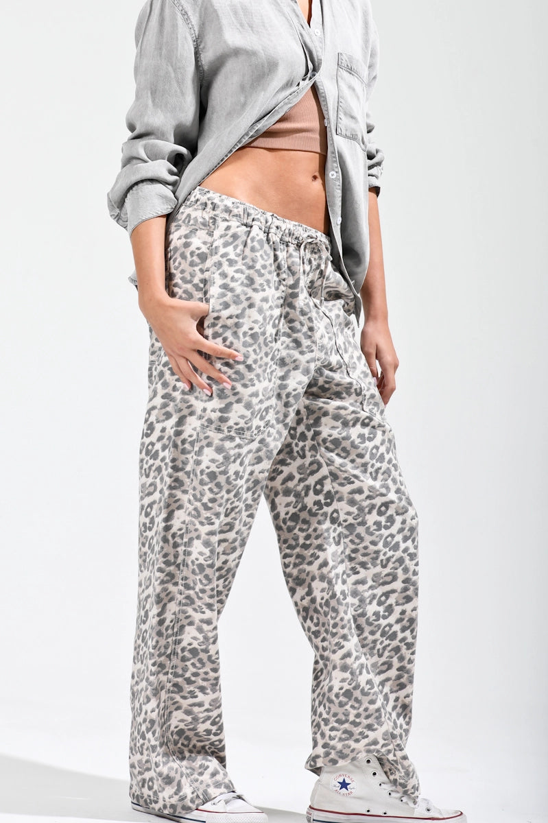 NoaBoa Leopard Printed Cargo Pants