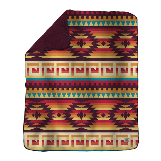 Kuma Kamp Blanket in Aztec
