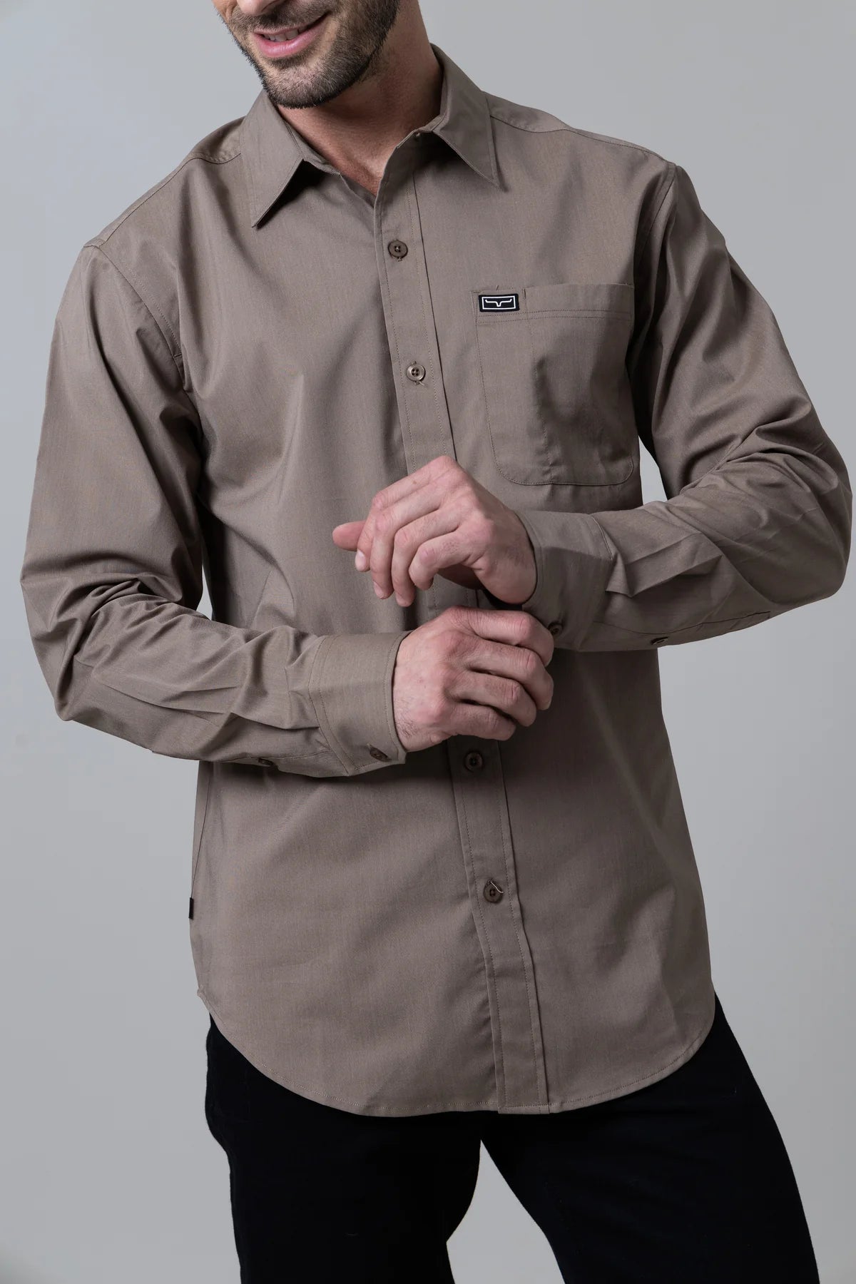 linville long sleeve dress shirt product info and reviews Kimes Ranch Men's Button-Down Performance Western $60 VM Kiyonna Womens Plus Size The solid variety of Size:Medium(12)