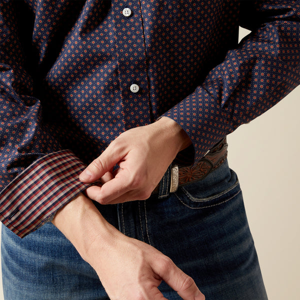 Ariat Wrinkle Free Briggs Classic Fit Shirt in Navy