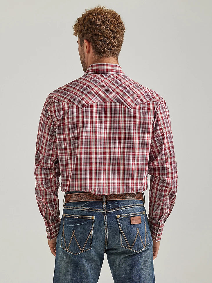 Wrangler Retro Sawtooth Snap Pocket Western Shirt in Red Grey Plaid