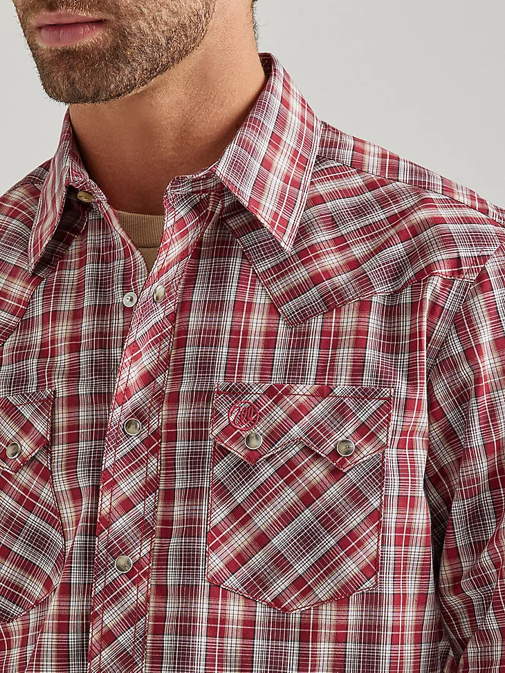 Wrangler Retro Sawtooth Snap Pocket Western Shirt in Red Grey Plaid