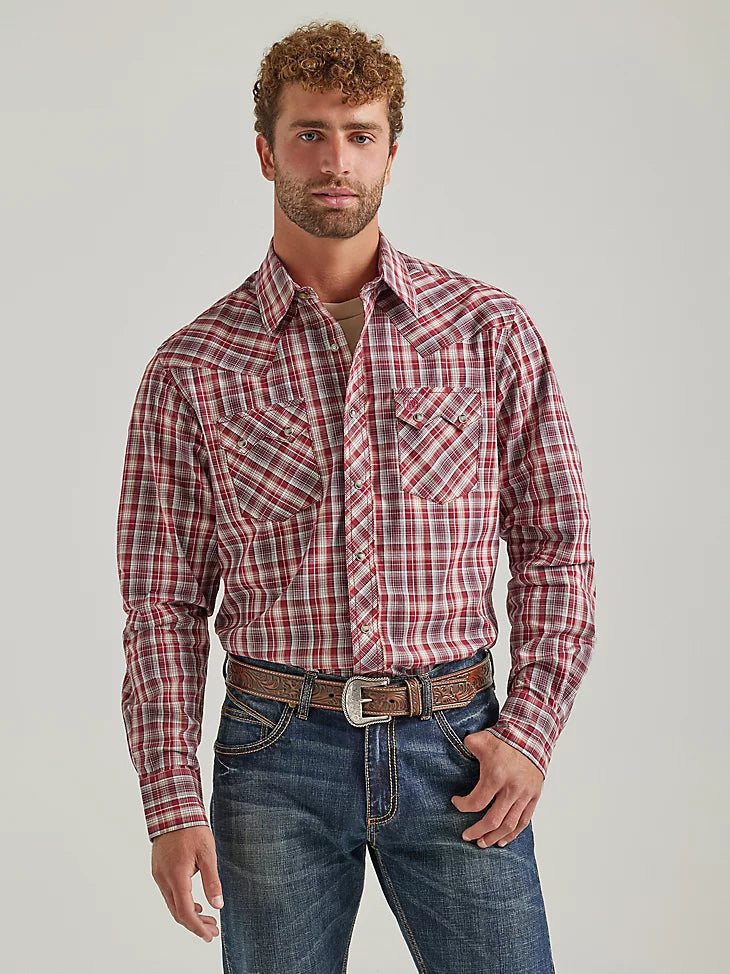 Wrangler Retro Sawtooth Snap Pocket Western Shirt in Red Grey Plaid