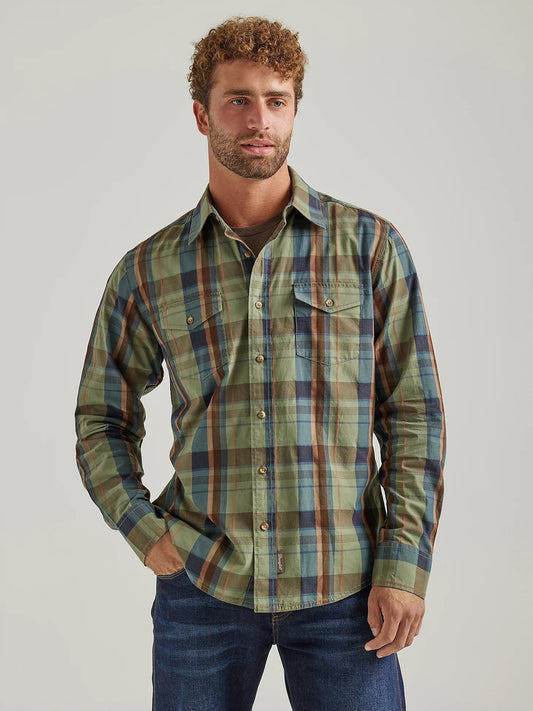 Wrangler Men's Retro Western Snap Plaid Shirt in Olive Madras