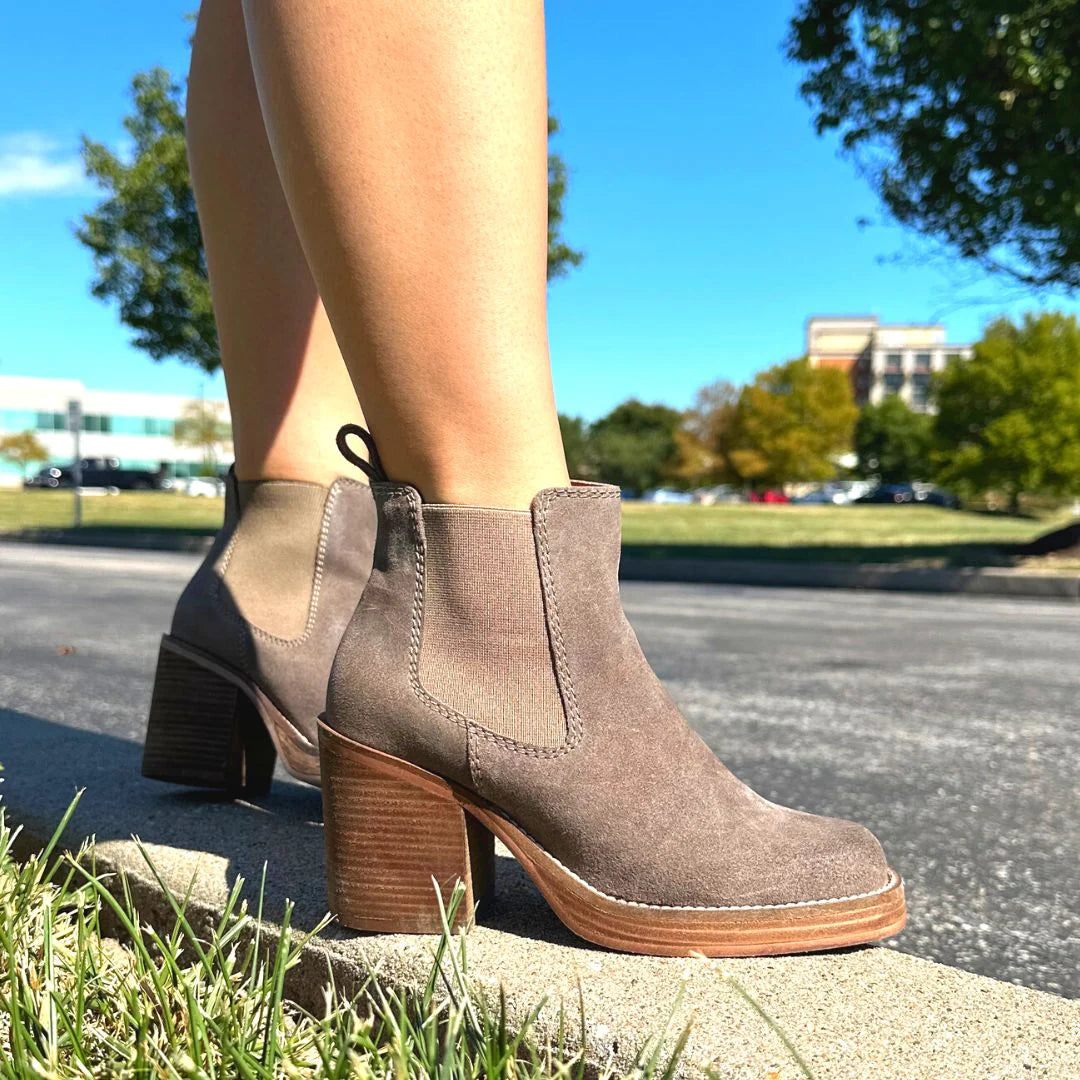 Ser Eeta Nubuck Bootie