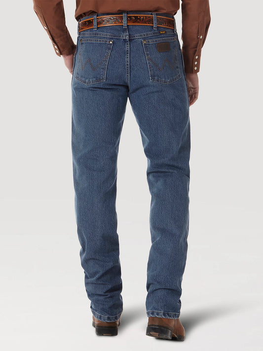 Wrangler Premium Performance Advanced Comfort Cowboy Cut Regular Fit Jean in Mid Tint