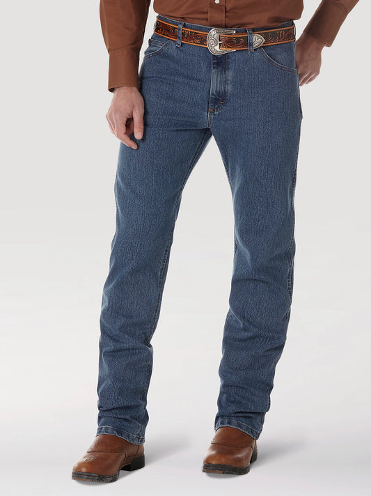 Wrangler Premium Performance Advanced Comfort Cowboy Cut Regular Fit Jean in Mid Tint