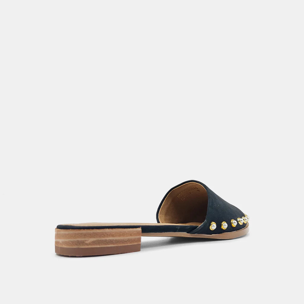 Shu Shop Alaska Shoe in Black