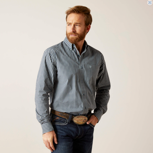 Ariat LS Fitted Shirt