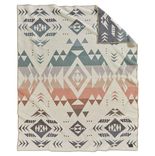 Pendleton Jacquard Napped Robe Agate Beach